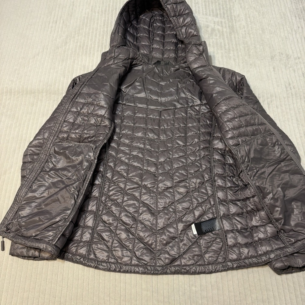 The North Face Thermoball Hooded Jacket Womens Size S Lightweight Puffer Purple - Picture 2 of 7